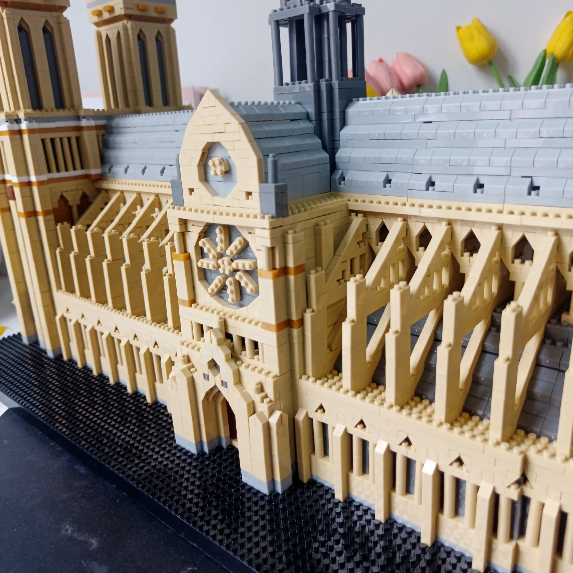 Knew construit 7000 pièces Paris Notre-Dame Micro blocs de construction 48 cm Kit de modèle d'architecture gothique pour les collectionneurs adultes décor à la maison