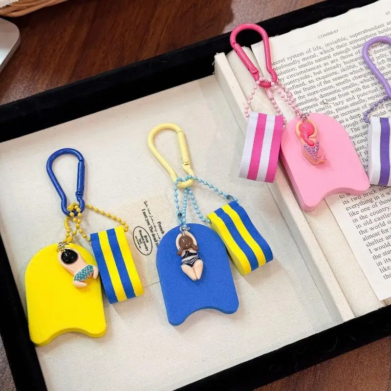 Sportlicher Schlüsselanhänger, niedlicher Anhänger mit schwimmendem Mädchen/Jungen, Rucksackanhänger, Taschenanhänger, Autoschlüsselanhänger, schickes Accessoire, Geschenk – Detail 5