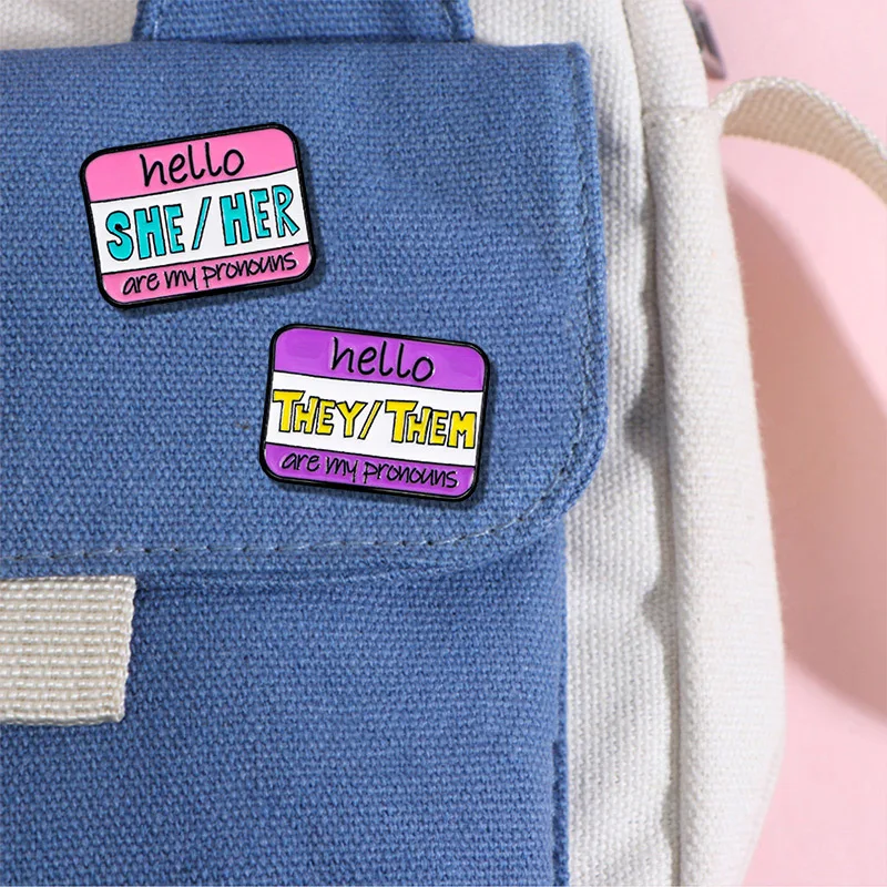 New Cartoon Multicolor Alphabet Brooches Oil Dropped Alloy Badges Pins Unisex For DIY Bag Clothing Hat Scarf Jeans Accessories