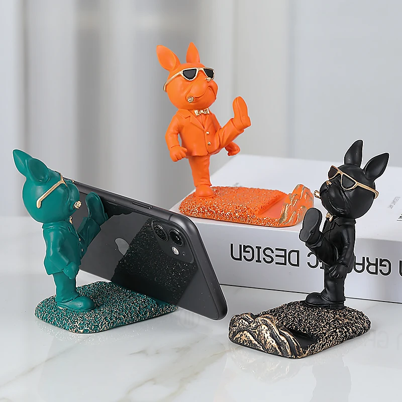 Lovely dog fighting mobile phone bracket, study, bedside, office desktop decoration, healing small items, handicrafts and gifts