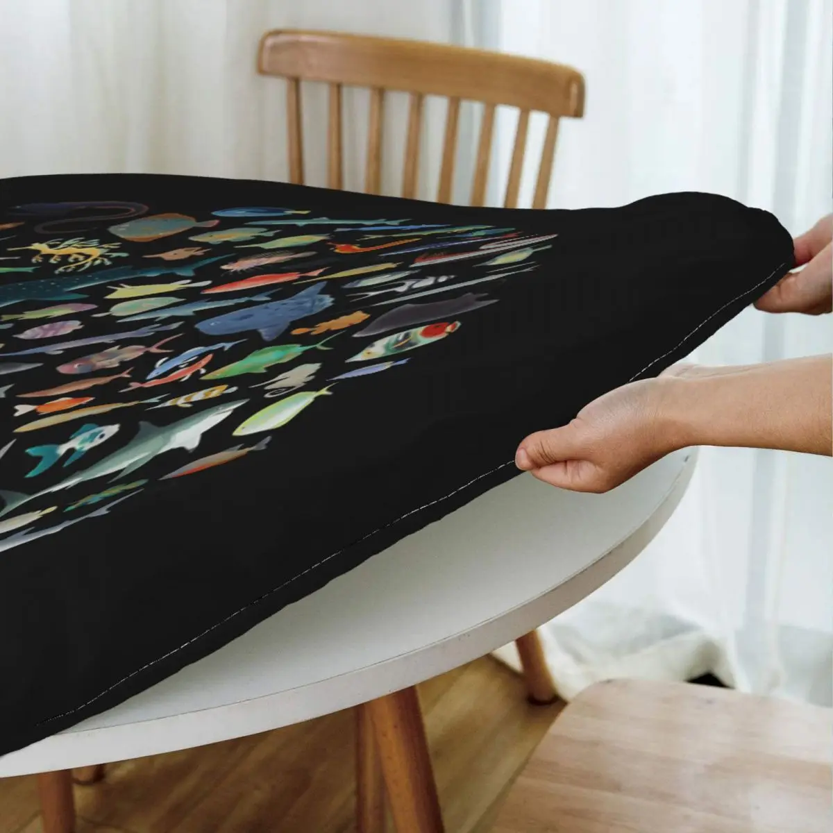 One Hundred Fish Ocean Life Scuba Diving Waterproof Round Tablecloth Oilproof Table Cloth for Kitchen Events Dining Table Cover