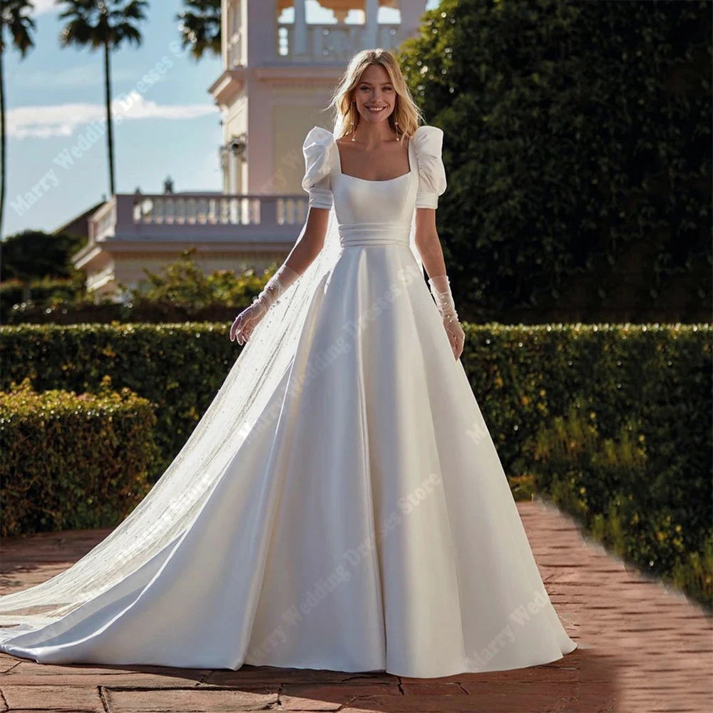 Abiti da sposa a trapezio con scollo quadrato Abiti da sposa semplici ed eleganti in raso maniche corte senza guanti Abiti da sposa personalizzati