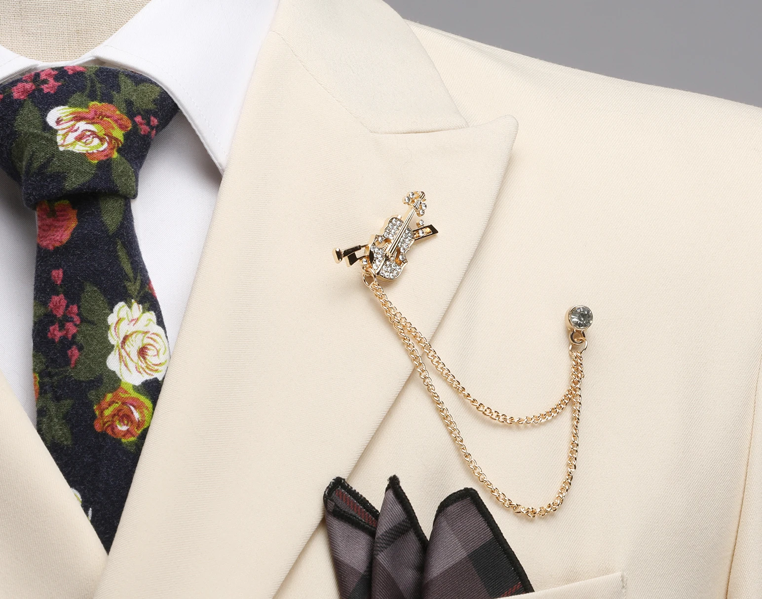 Das neueste zweiteilige Herrenanzug-Set in einfarbiger Farbe mit Reverskragen und zweireihigen Knöpfen für vier Jahreszeiten, Herren-Business-S