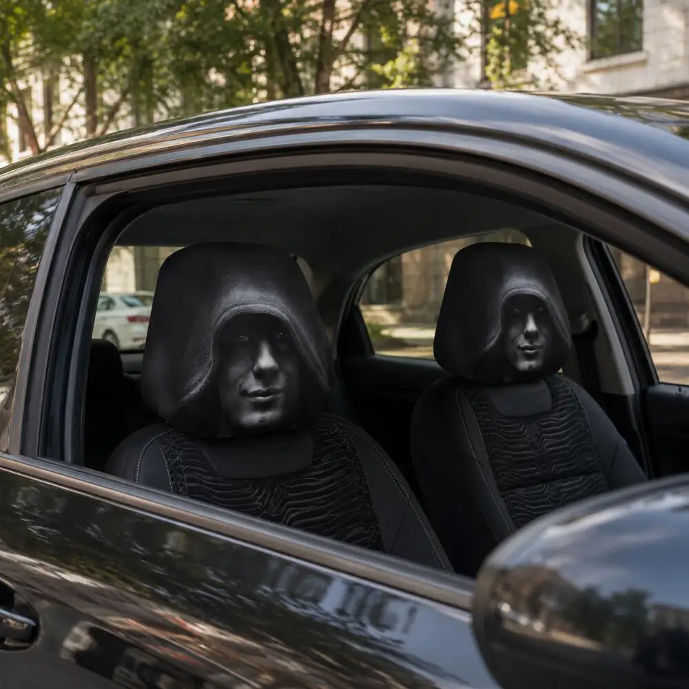 2er-Set Geheimnisvolle Kapuzenmann-Gesichts-Auto-Kopfstützenbezüge – 2D Flache Coole Hoodie-Designs in Schwarz – Universeller Auto-Kopfstützenschutz für die Straße – Detail 2
