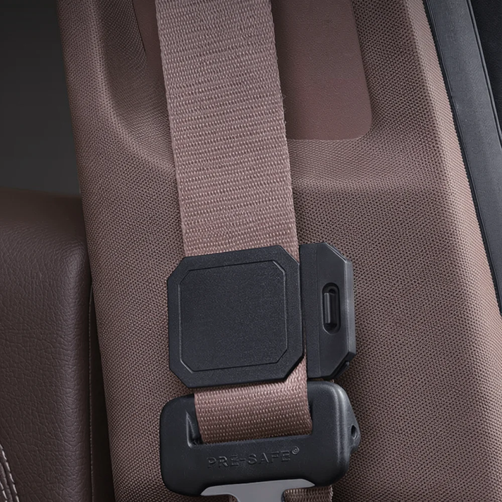 Adjustable Triangle Car Seat Belt Clip Child Protection Harness Positioner Automotive Shoulder Strap Comfort Device