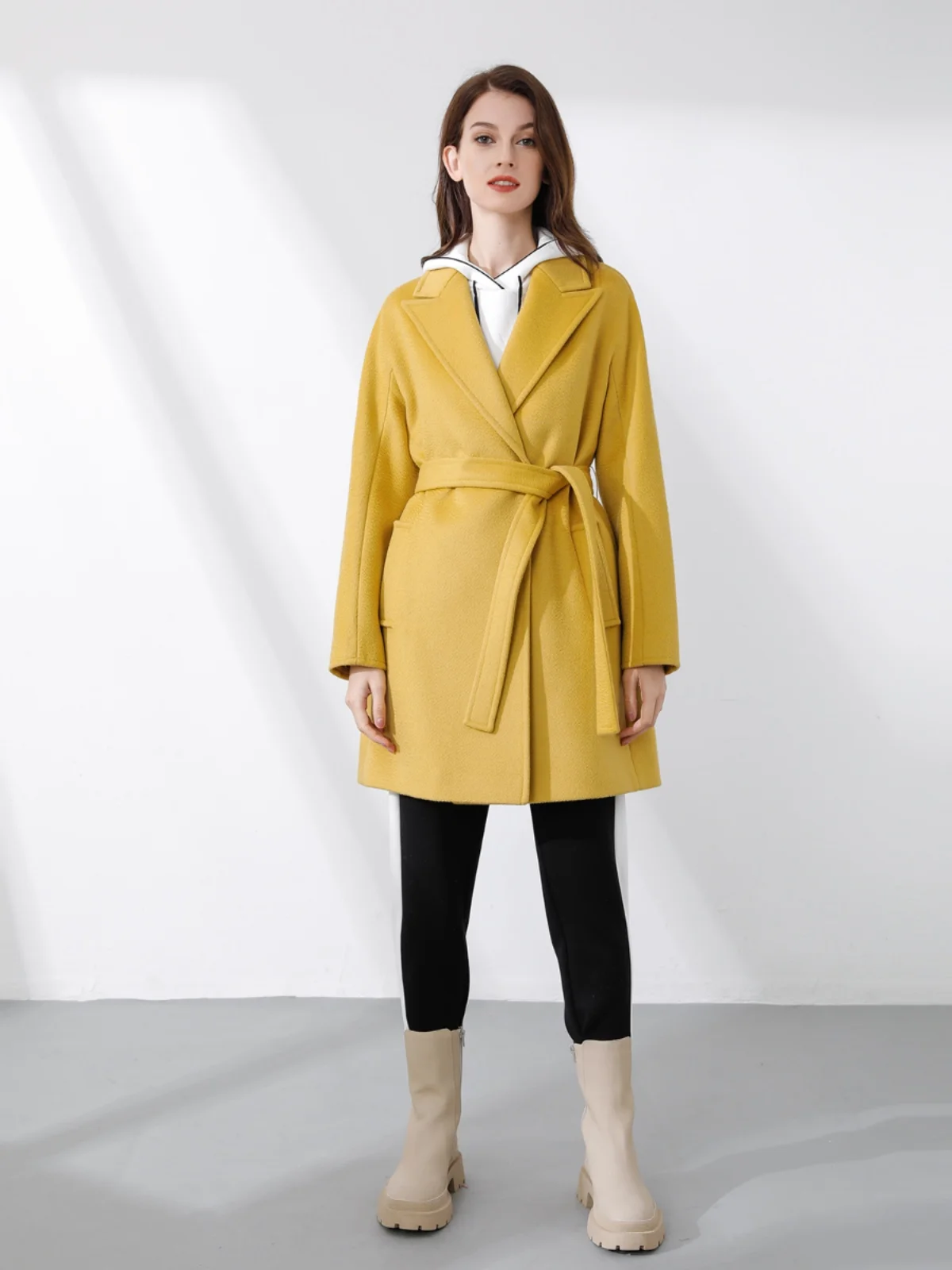 

Pure Woolen Ladies Coat Yellow Wave Pattern Full Lined Commute OL Sle Mid-Length Women's Coat G-ZEN COLLECTION Brand
