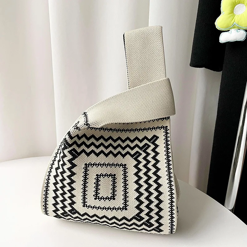 New Women Mini Knot Wrist-Bag Handmade Knit Handbag Female Casual Color Plaid Tote Bag Student Reusable Shopping Bag Phone Pouch