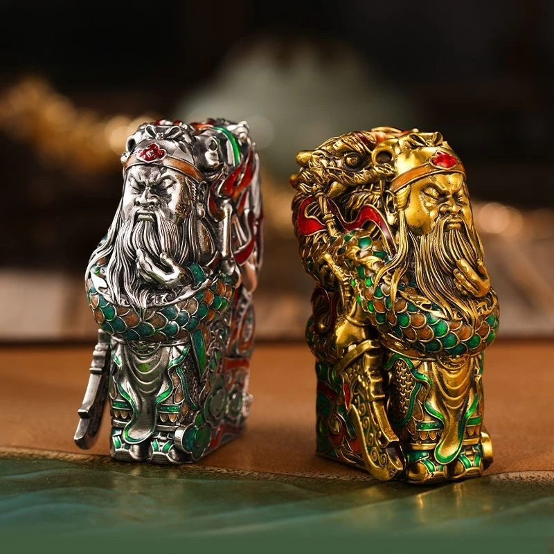 NEW Heavy Armored Guan Gong Fuel Lighter, Creative Windproof Grinding Wheel Lighter, Cigarette Accessories, Men's Gift view 4