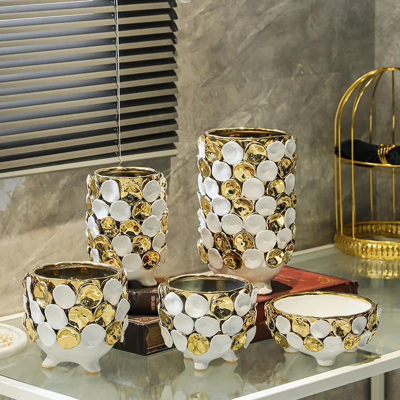 Ceramic Vase Geometric Gold Leaf Relief Electroplated Gold Hand Applique Flower Vase Flower Pot Home Decoration Accessories