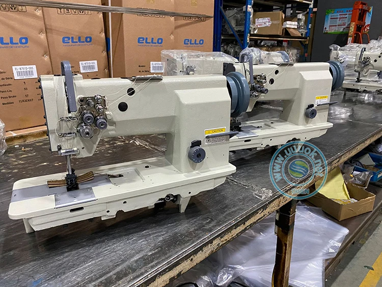 JK700D Overlocker automatico ad alta velocità per cucire tessuto jack per uso domestico resistente 4 fili macchina da cucire overlock industriale in vendita