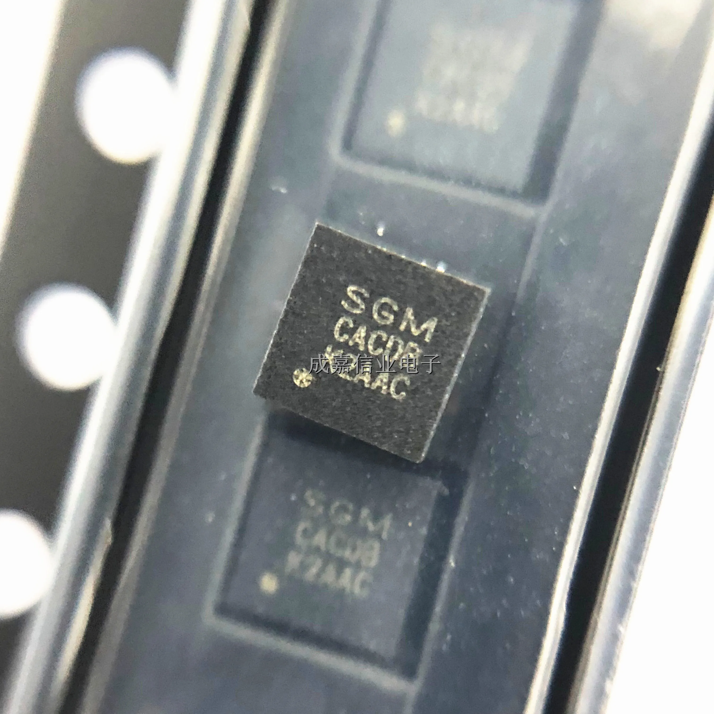 10pcs/Lot SGM2205-5.0XTDB8G TDFN-8L(3x3) MARKING;SGM CACDB Linear Voltage Regulator (LDO)