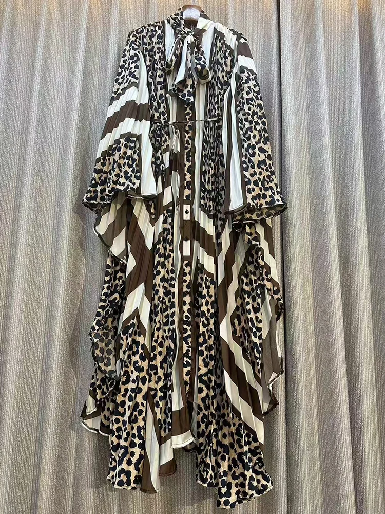 Sukienka damska z nadrukiem w stylu retro geometrycznym, kołnierzykiem w kształcie kokardy, zapinana na jeden guzik, z rękawami typu \"batwing\", bufiaste spódnice, luźna plisowana spódnica, kolekcja jesień 2025.