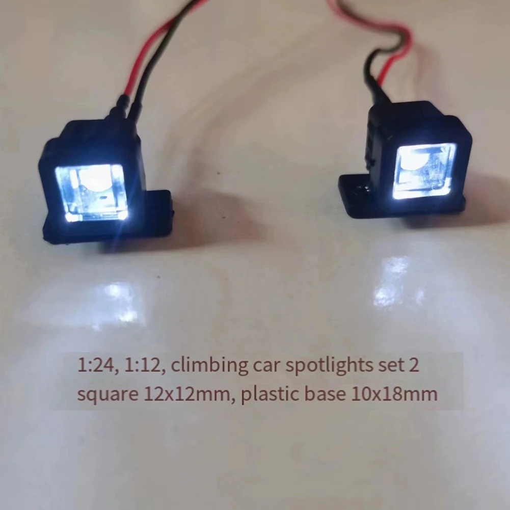 

ABMW-1Set RC Car Roof Light Luggage Rack LED Spotlight Plastic Base for SCX24 1/24 1/12 1/16 RC Car Accessories Square