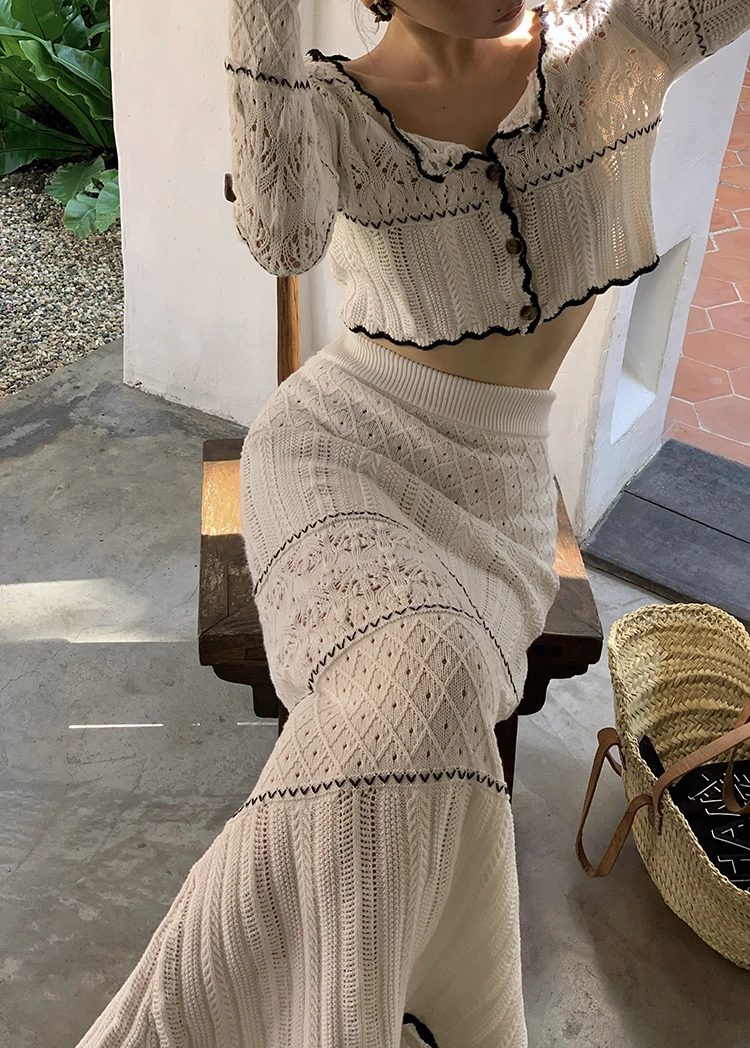 Costumes tricotés pour femmes, mode d'été, Design de boutons, manches courtes, col rond, haut court + jupe moulante, crochet fleur creuse, ensemble de 2 pièces