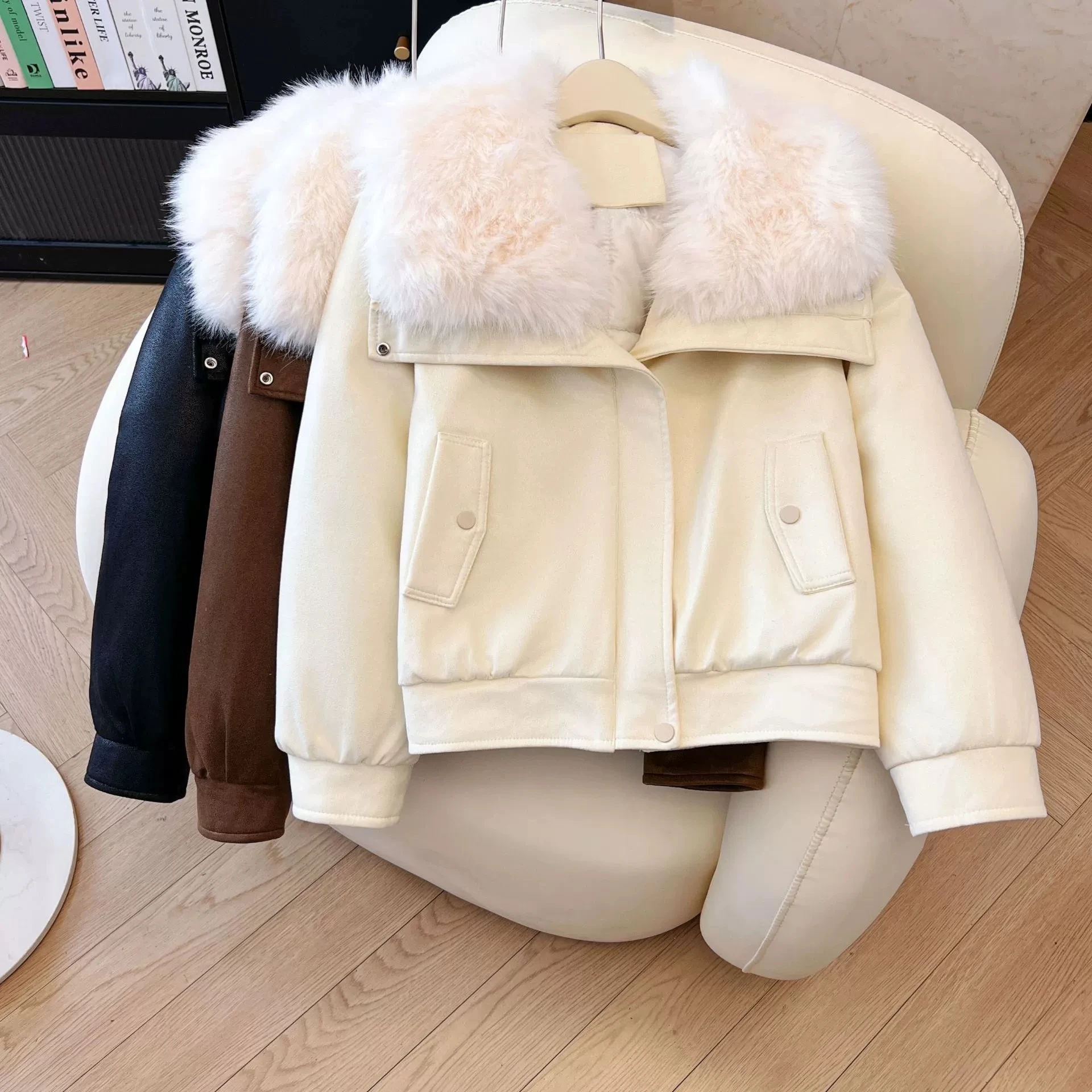 

Imitation Fox Fur Large Fur Collar Women Fur Coat 2025 New Women Thicken Warm Down Cotton Coat Autumn Winter Women Leather Coat