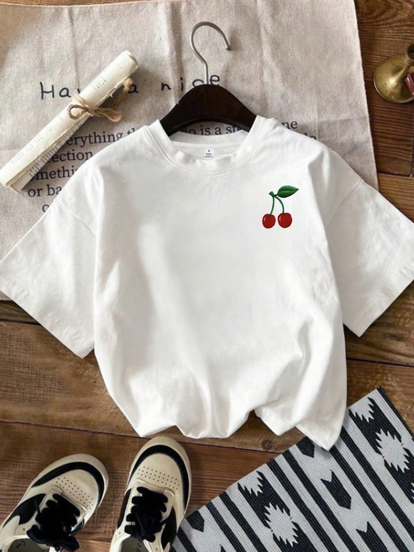 

【1459】Cherry Plus size women's round neck short sleeve T-shirt with elastic half sleeves and trendy prints