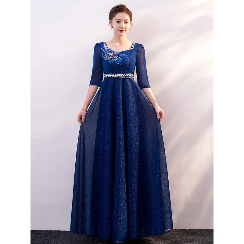 Strój chóralny, długa sukienka damska na scenę, strój prowadzącej chóru, elegancka sukienka dla liderki chóru