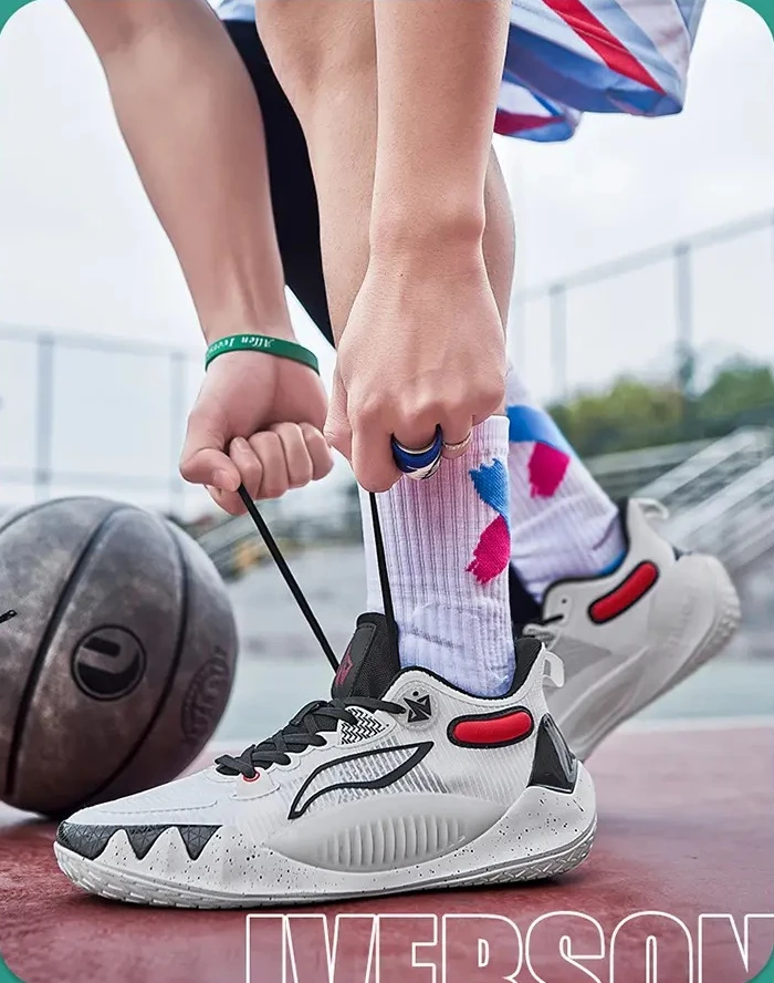 أحذية كرة سلة احترافية جديدة مضيئة ومنخفضة الجودة، أحذية رياضية خفيفة وناعمة للطلاب الذكور، أحذية ألعاب التدريب