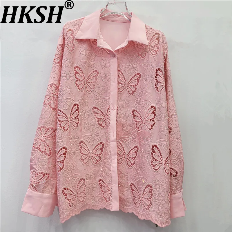 

HKSH Spring Autumn New Women Shirt Hollow Out Studded Diamonds Single Breasted Turn-down Collar Luxury Sweet Chic Blouse HK16861