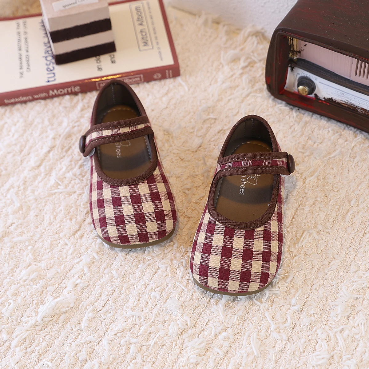 Vintage Girls Mary Jane Canvas Flats Soft Flexible Sole Adjustable Buckle Lightweight Casual Daily Walking Dress Shoes