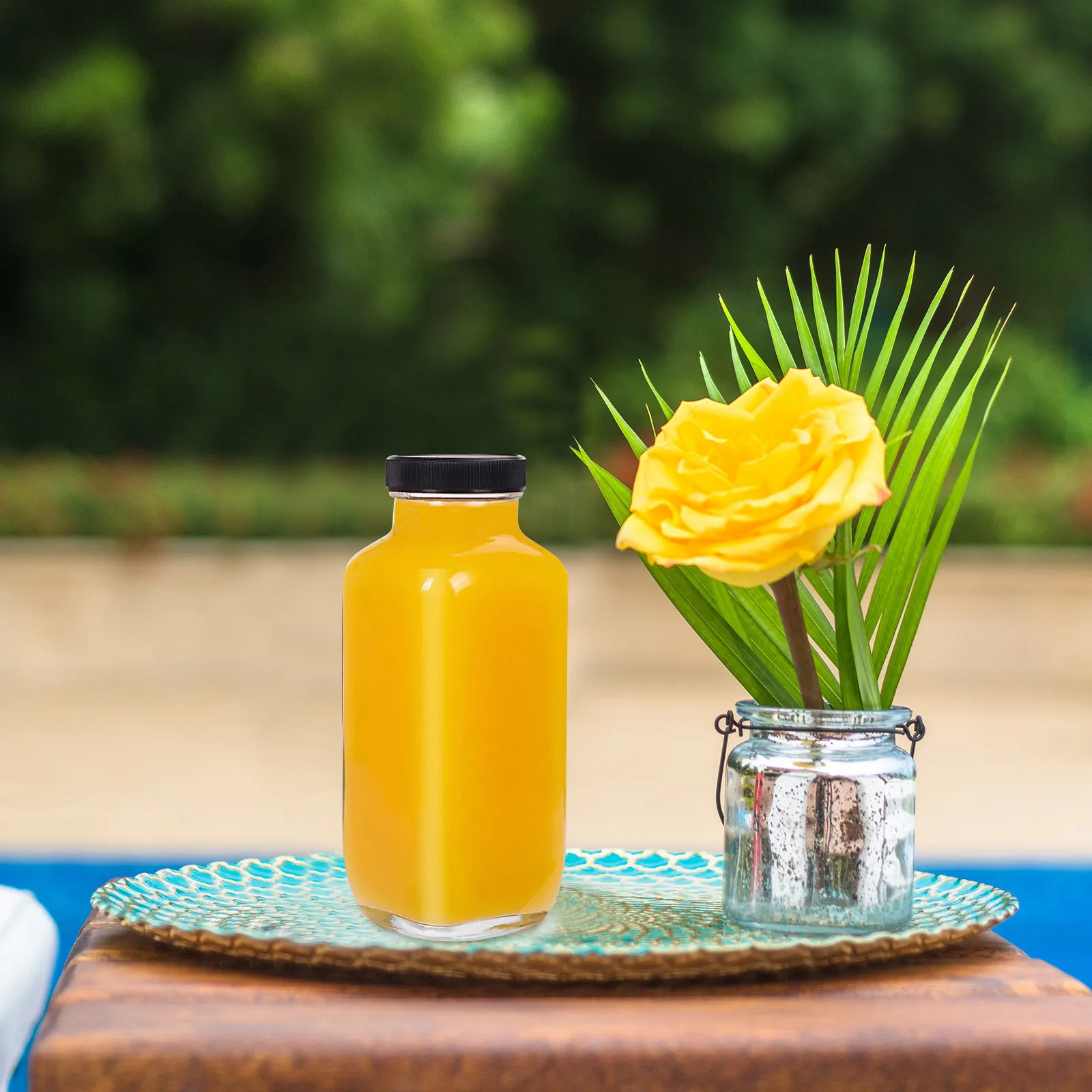 

4Pcs 500Ml Square Glass Drinking Bottles Portable Reusable Juice Containers with Lids Clear for Office Gym Travel Hydration