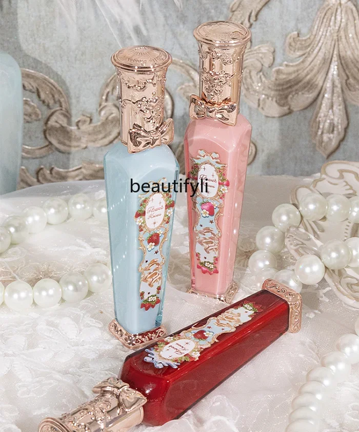 Flower Knowledge Strawberry Rococo Cloud Lip Cream Light Soft Focus Color