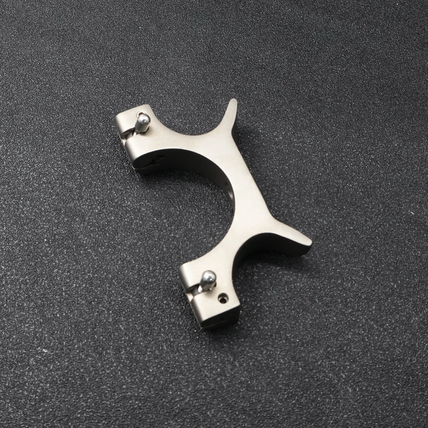

Stainless Steel Slingshot Head Specially Designed DIY Slingshot Special Accessories Metal Solid Slingshot Head Assembled Sling