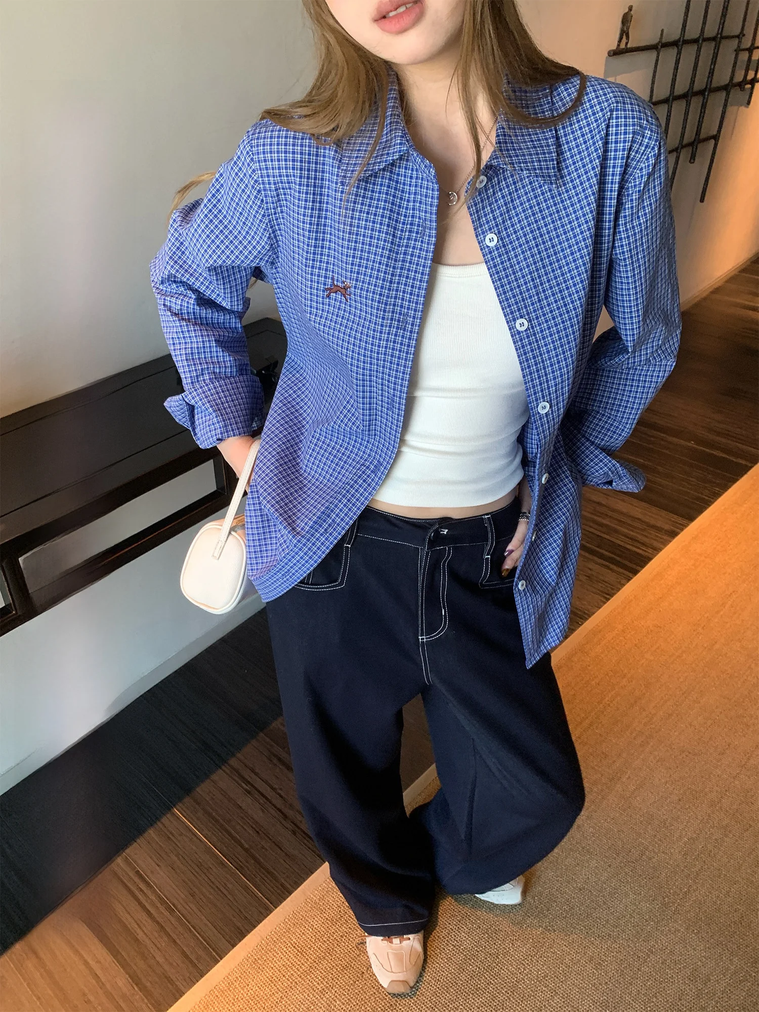 

Blue Embroidered Plaid irt Women's Loose Fit Casual Sle Korean Faion Spring Collection Breathable Long Sve irt