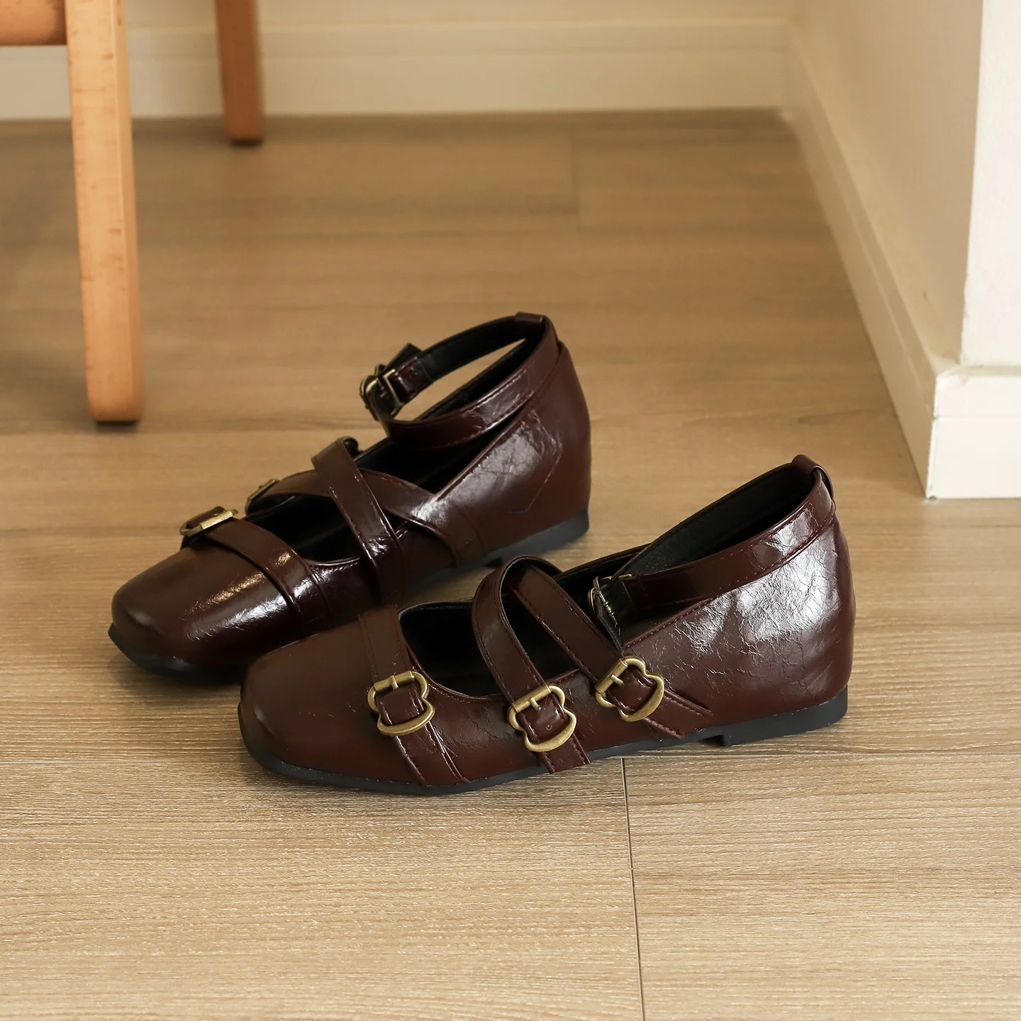 

Korean Sle Mary Jane Ballet Flats Women's Cross Bule Faion oes Summer 2025 PU Material mid Heel Rubber Outsole