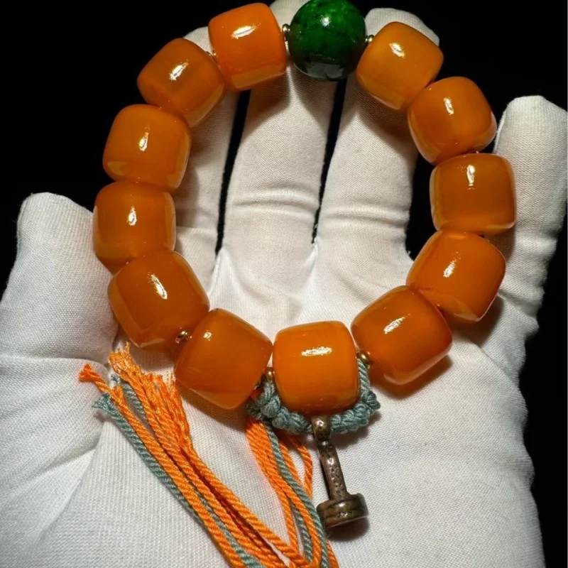 

Gold bracelet with beads, each bead is round smooth, suitable both men and women to wear