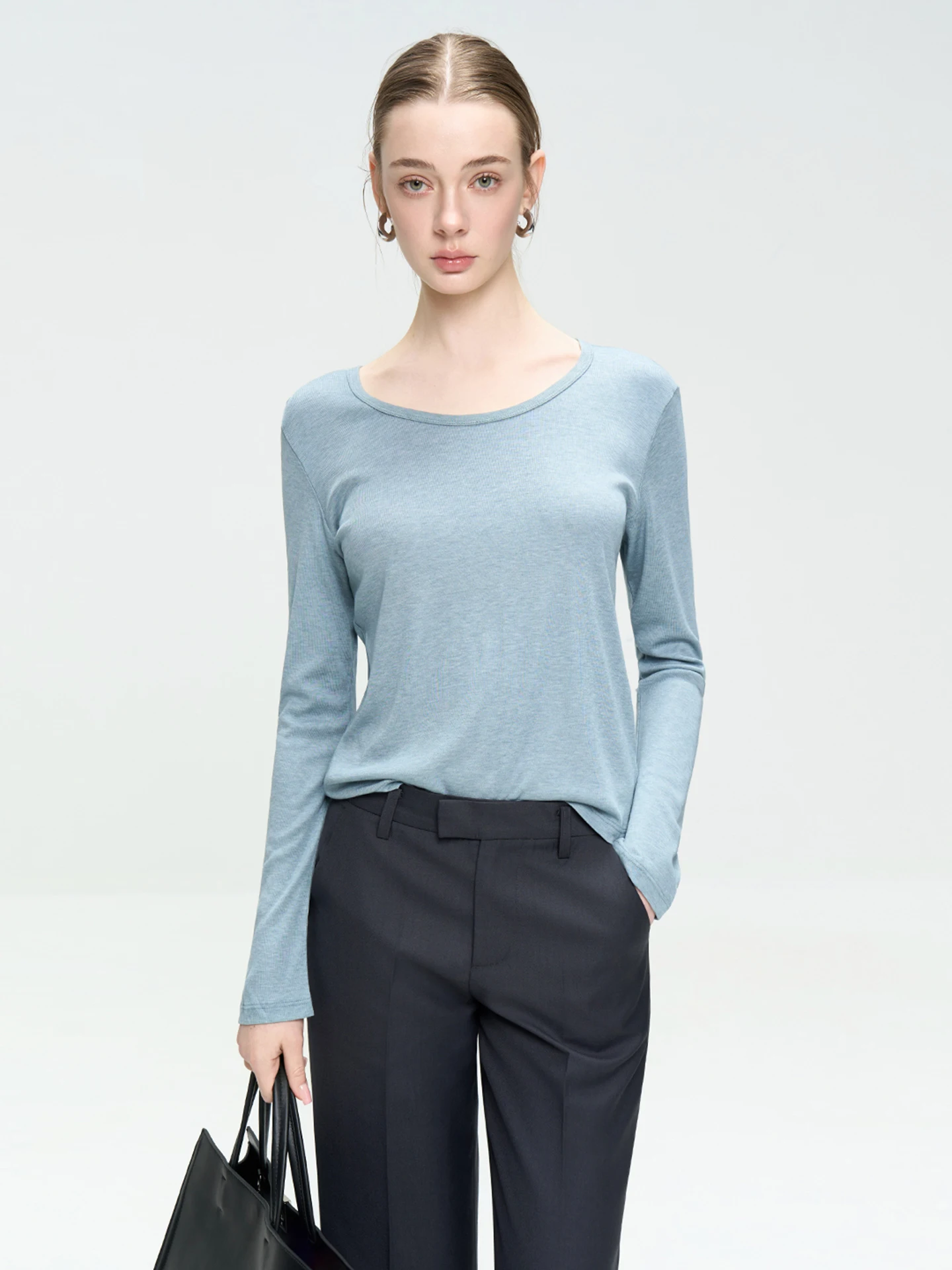 

Женская трикотажная базовая футболка LUR с длинным рукавом, высоким воротником, облегающая, из лиоцелла, тонкая, весенняя, повседневная, для ношения под одеждой, топ