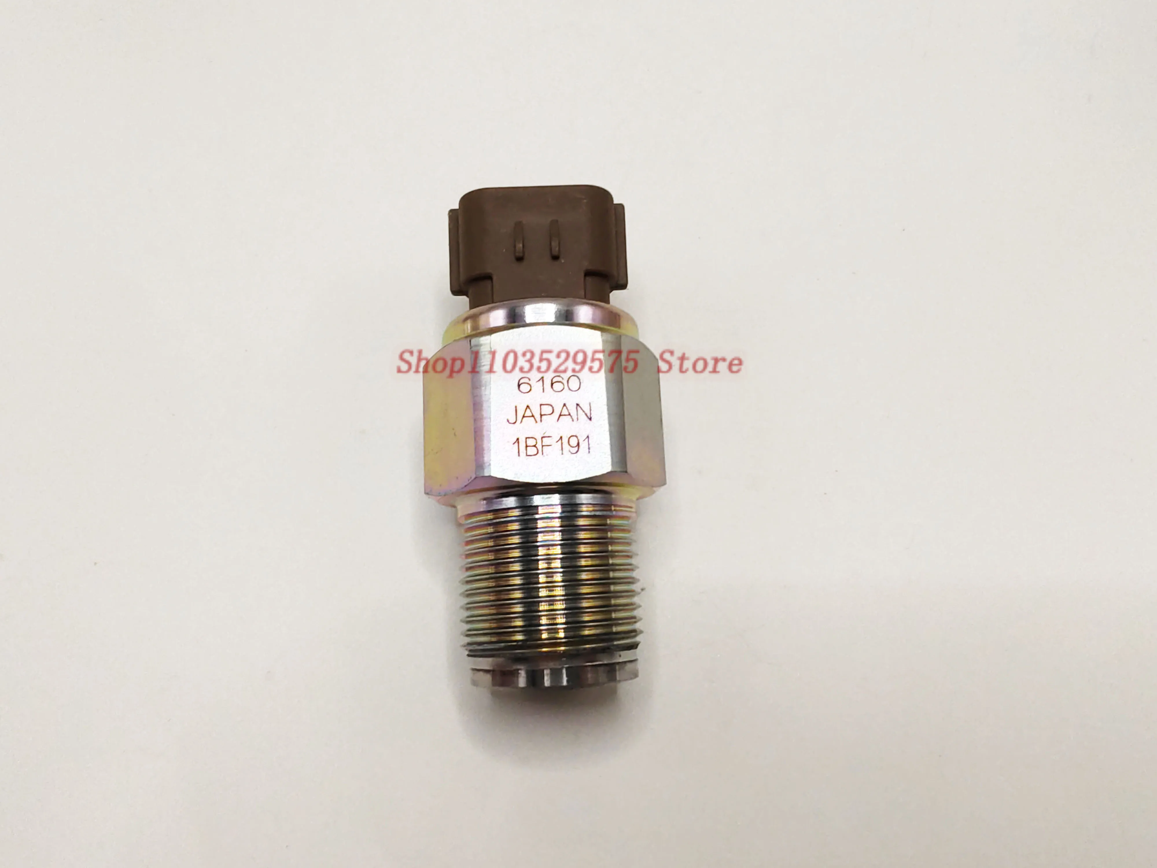 Fuel Rail Pressure Sensor  499000-6160 4990006160 For NISSAN Navara D40 Pathfinder R51 2.5D view 2