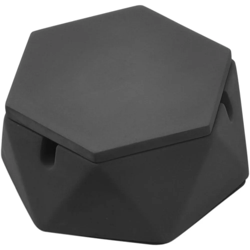 

Concrete Ashtray with Lid – Smokeless, Windproof Stainless Steel Insert for Indoor & Outdoor Use