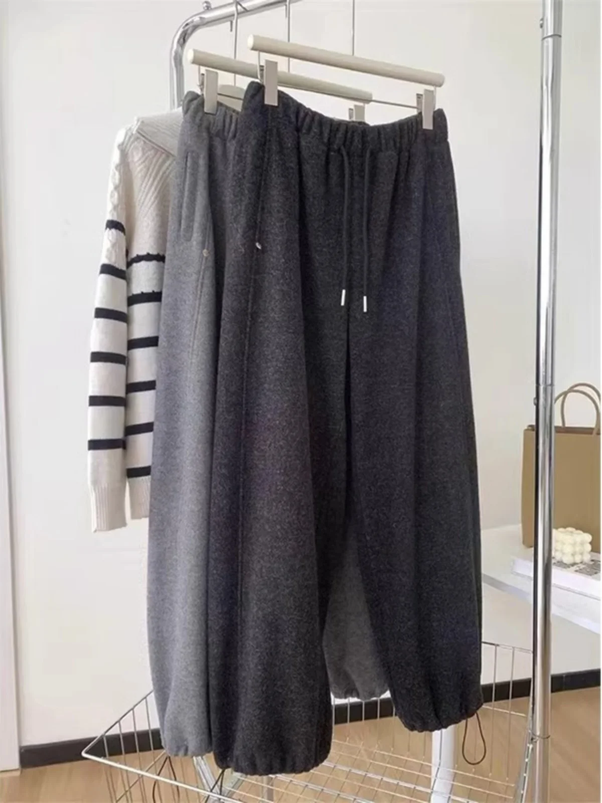 plus Size Women's Fleece Lined Thick Warm Loose Fit Casual Pants High Waist Straight Leg Autumn Winter Slimming Two-Way Wear ...