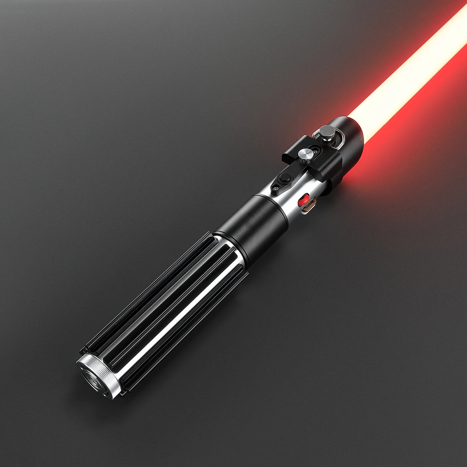 

LGT Saberstudio Darth Vader Световой меч Упрощенная версия Металлическая сила рукоятки Тяжелый дуэльный световой меч Чутливые гладкие качели