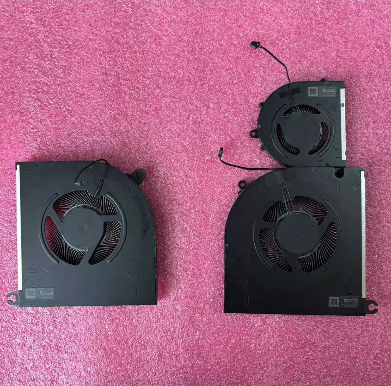 New for DELL Alienware M18 R1 R2 Laptop CPU GPU Cooling fan 0XMDV9