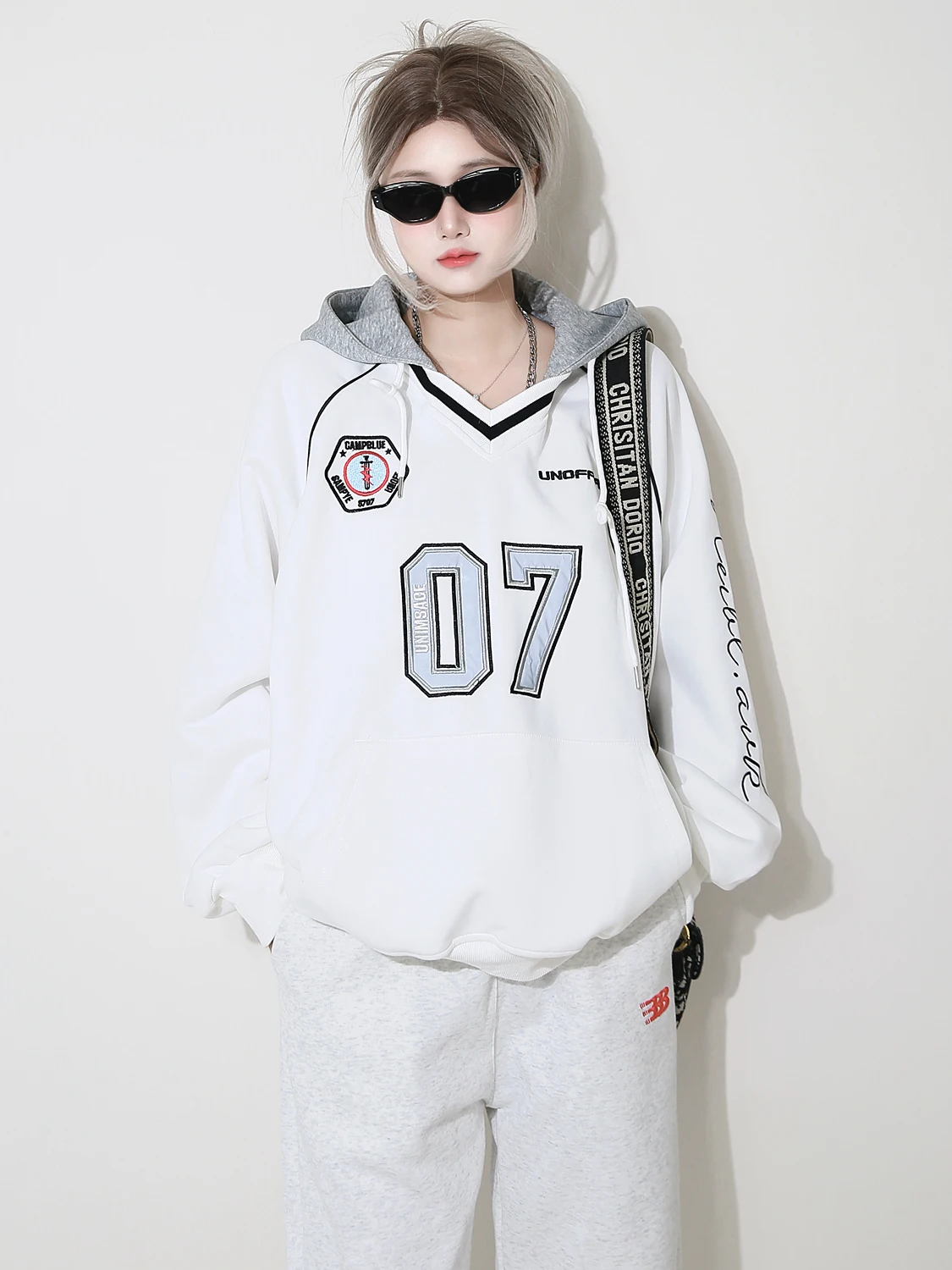 

Женская толстовка с капюшоном свободного кроя, модная, осенне-зимняя, в американском стиле, с длинными рукавами, из смесового хлопка и полиэстера