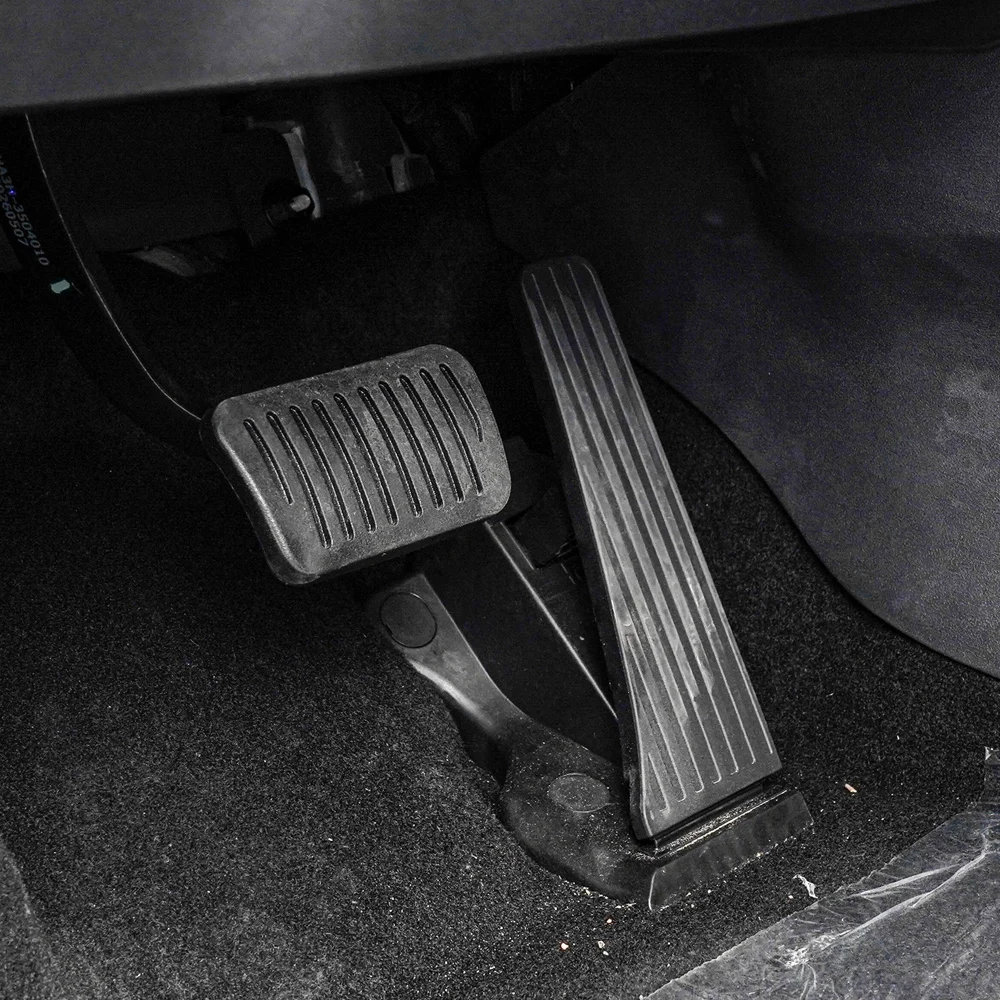 Für BYD Dolphin G DM-i 2026 2027 Zubehör Gaspedal Bremspedal Abdeckung Metall Rutschfeste Fußpedalauflage Auto-Innenausstattung – Detail 1