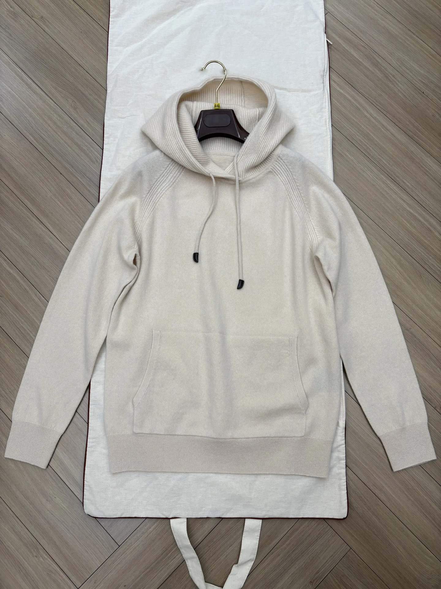 

New Autumn And Winter High-Quality Heavy-Duty Hooded Cashmere Sweater Off-White Knitted Women