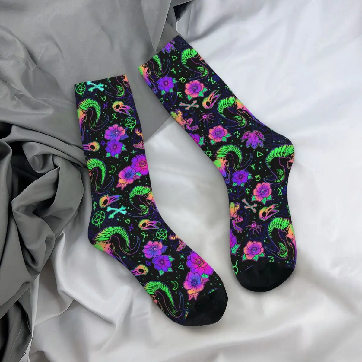 Fashion Magic Animal Skull Skateboard Socks Foral Polyester Crew Socks for Women Men