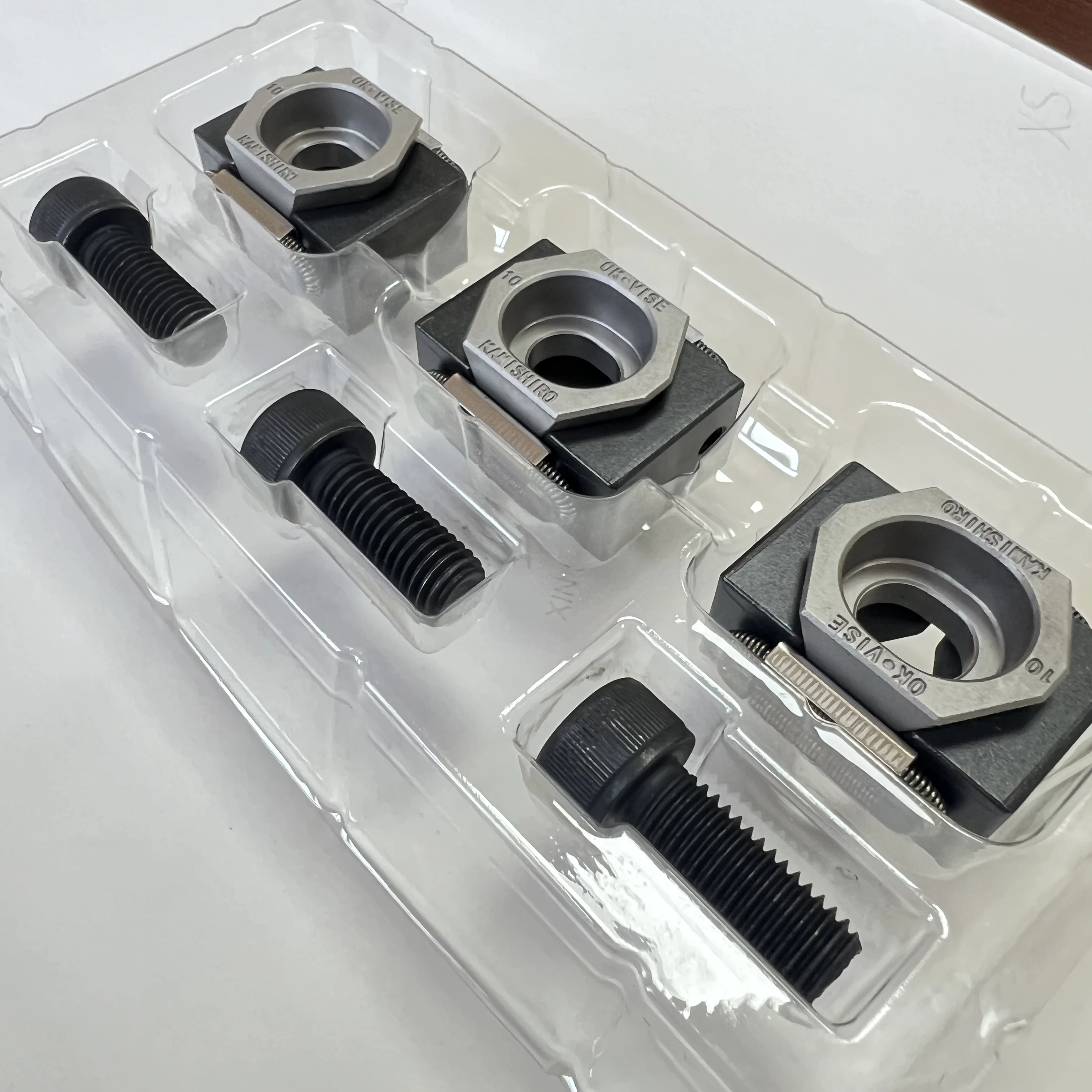 طحن عالية الدقة ملزمة العمل المشابك 4 Aixs OKC/OKP CNC تركيبات أدوات الطحن باستخدام الحاسب الآلي M6 M8 M10 M12 OK ملزمة آلة التصنيع باستخدام الحاسب الآلي