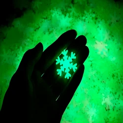 50Pcs Luminous Snowflake Wall Stickers Glow In The Dark Decal for Kids Baby Rooms Bedroom Christmas Home Decoration Navidad 2024