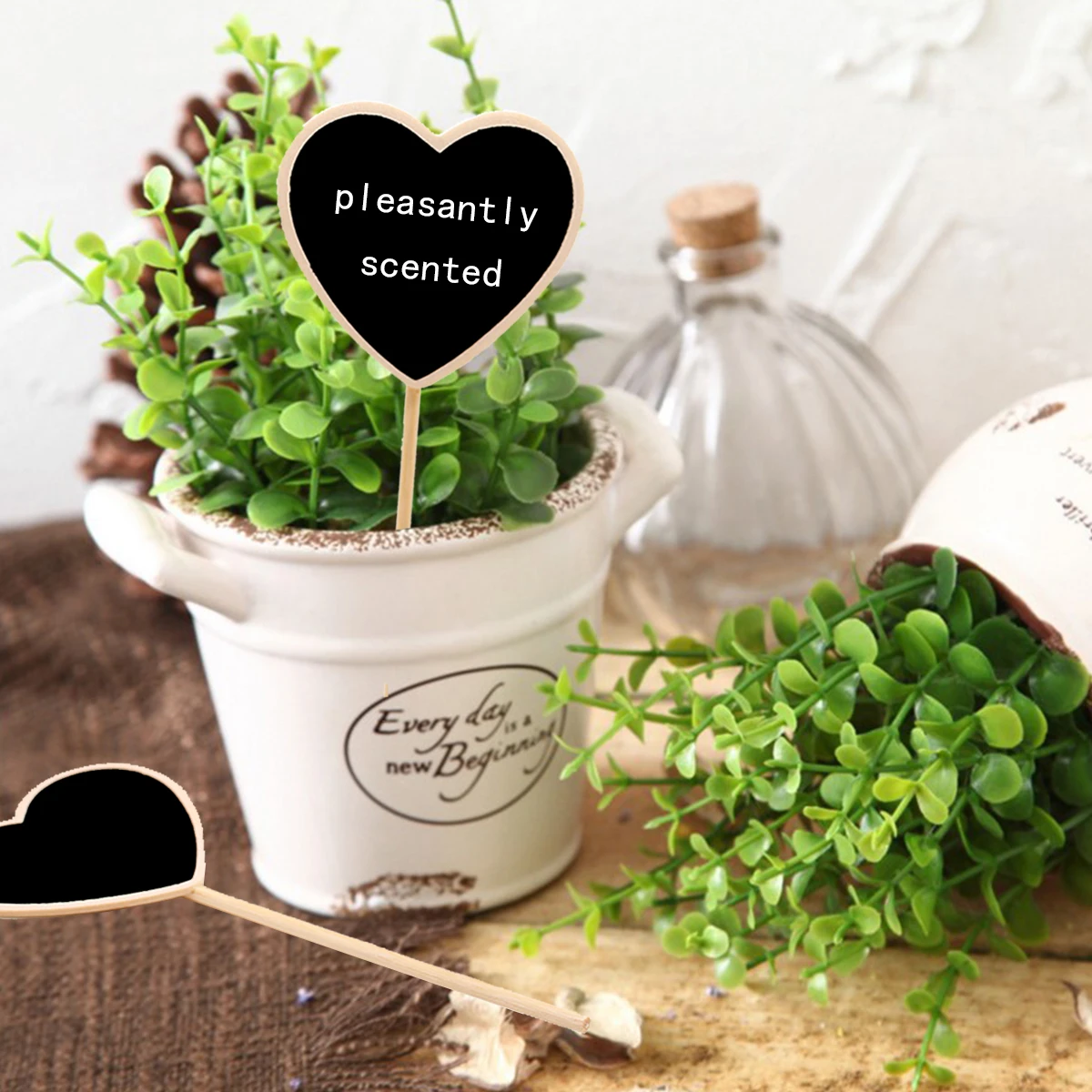 

20pcs Mini Chalkboard Toppers Wooden Signs for Wedding Decor Garden Flower Labels Plant Tags Blackboard Makers