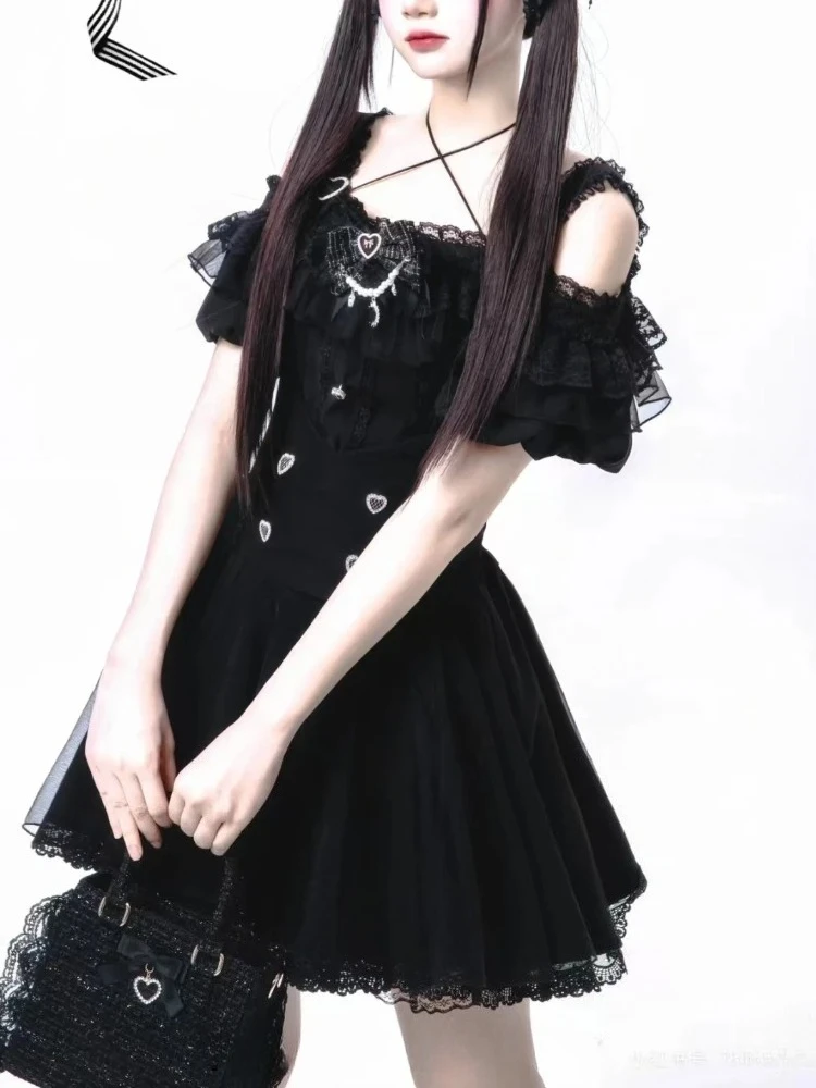 

2025 Черный Франция Комплект из 2 предметов с открытыми плечами Женский винтажный готический топ с бантом на бретельках + элегантный костюм с кружевной короткой юбкой с высокой талией Новый