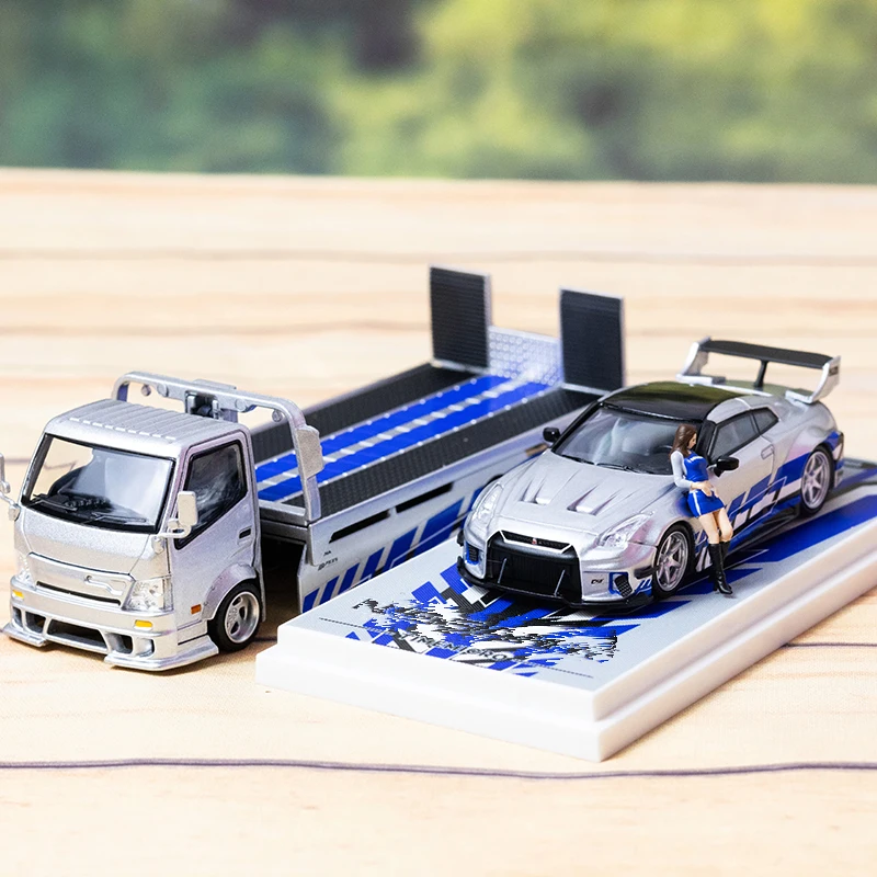 TM 1:64 H300 flatbed transport trailer GTR35 Silver Blue Latte simulation alloy car model