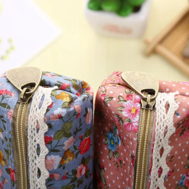 Lona fresca estilo retro renda franja pequena flor ponto multi-função zíper saco de lápis presente do estudante saco de armazenamento de papelaria