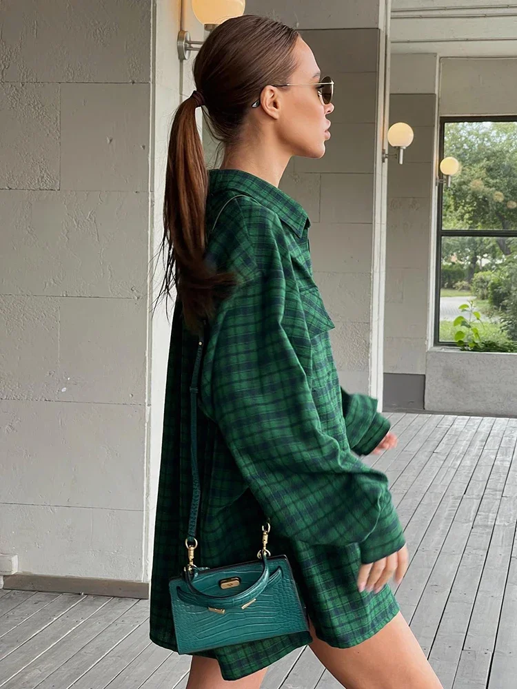 18 Green Shacket Oversize Shirts Women Dropped Shoulder Street Style Plaid Blouses Double Pockets Casual Loose Top 2023