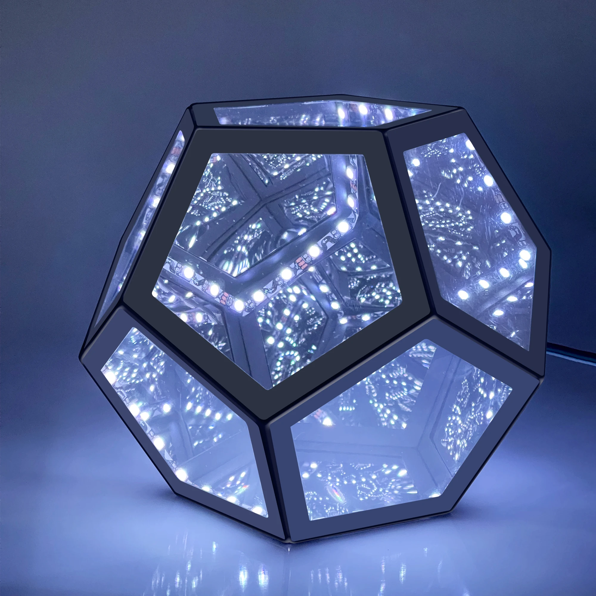 Infinity Dodecahedron Gaming Light, Cool RGBW Led Desk Table Lamp Light for Bedroom Gaming Room Decor, Unique Colorful Mood Chan