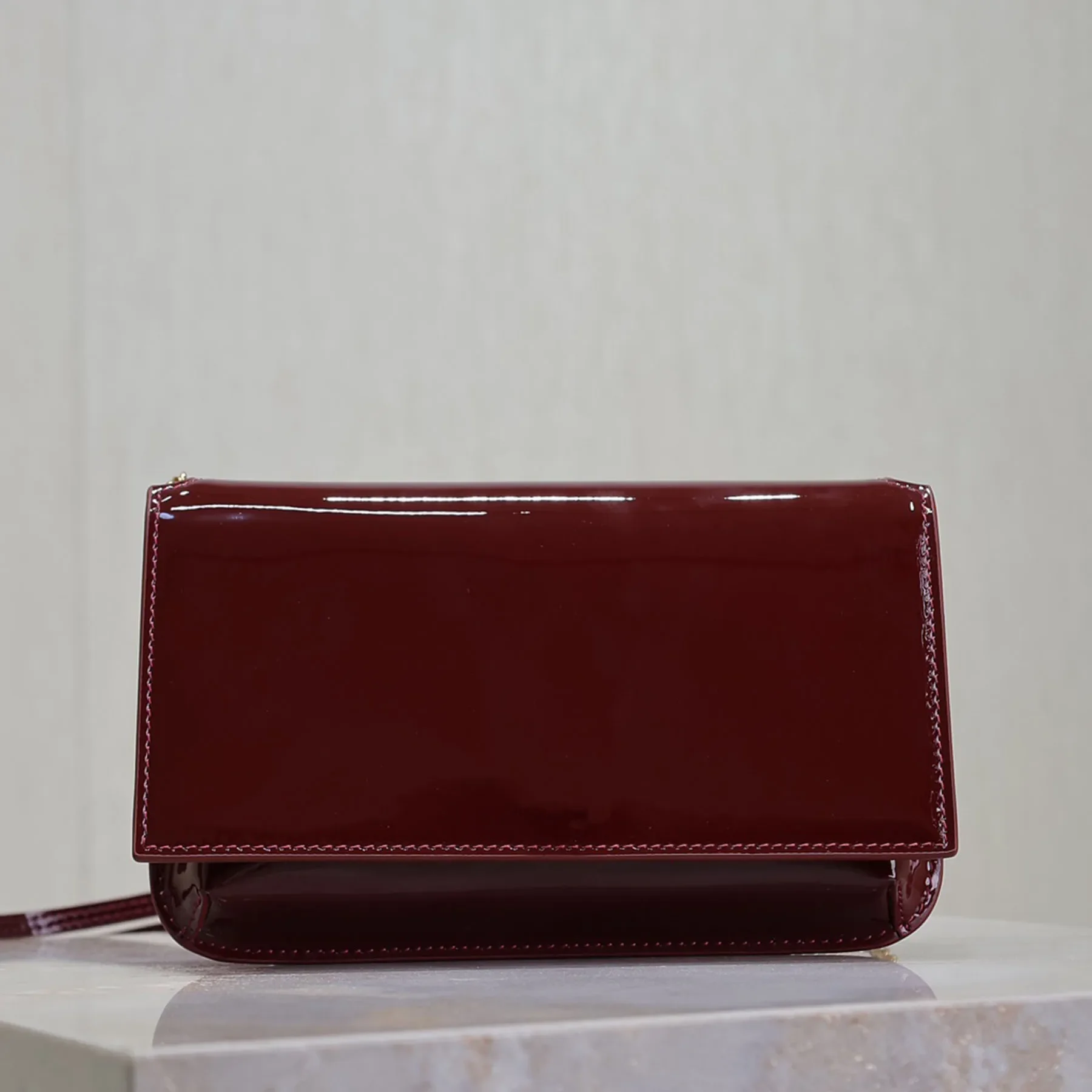 

Мягкая сумка через плечо из натуральной кожи с золотистой фурнитурой, сумка-кроссбоди с магнитной застежкой, клатч с плоским карманом