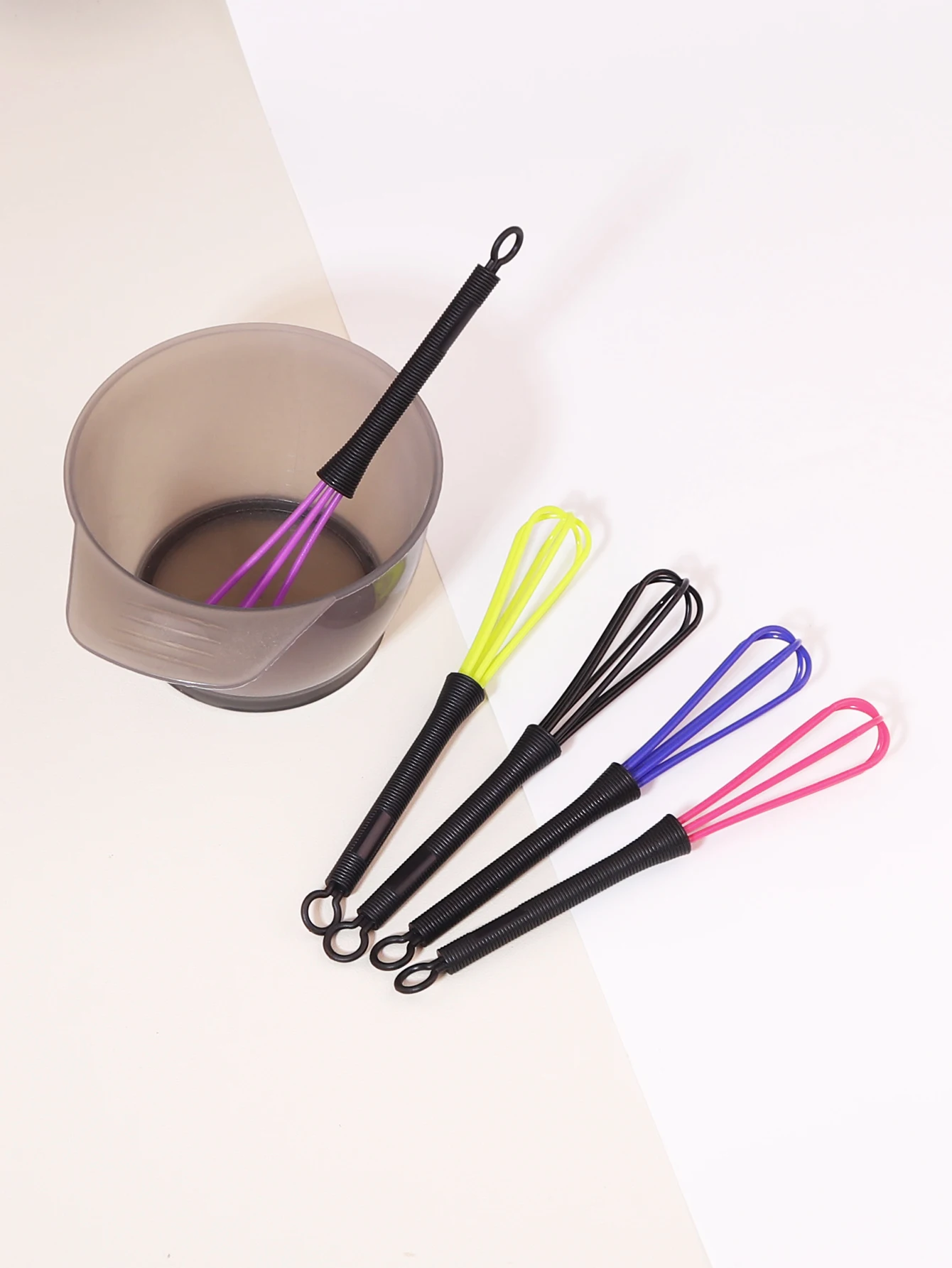 2pcs large capacity hair dyeing color adjustment hair styling bowls plastic mixers hair styling tools Special for real hair wigs